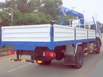 xe tải Trường giang 7,4 tấn gắn cẩu TADANO 3 tấn 3 đốt