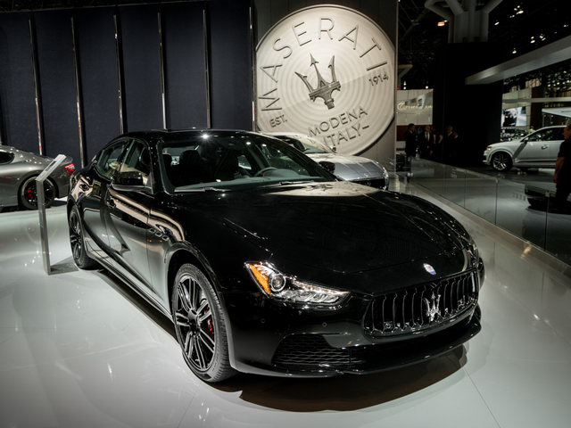 Maserati Ghibli phiên bản đặc biệt giá từ 1,7 tỷ đồng - 1